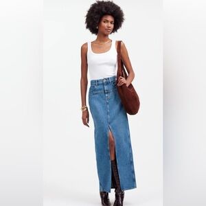 NWT Madewell Denim Maxi Skirt. Size 25.